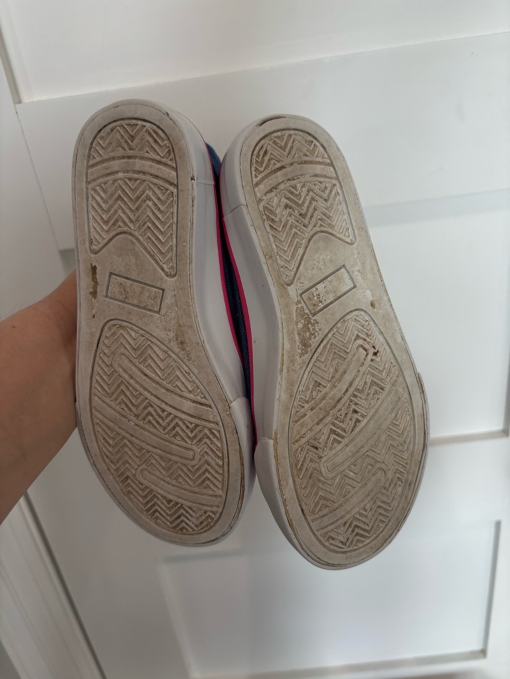 Gymboree Navy High-Top Sneakers with Rainbow and Pink Trim polka dots - Picture 12 of 12